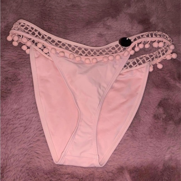 Pink forever 21 pompom Bikini Bottoms M NWT - Picture 1 of 5